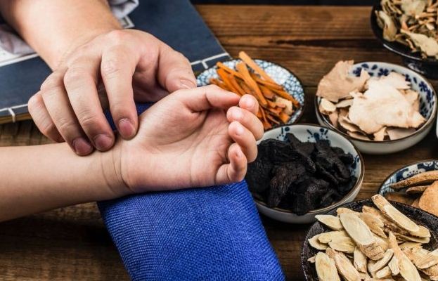 吃中藥身體發熱