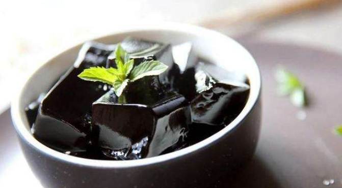 仙草和涼粉差別 仙草和涼粉差別