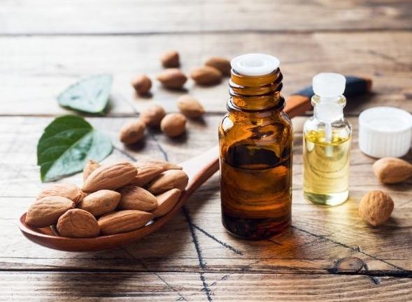 甜杏仁油臉部保養