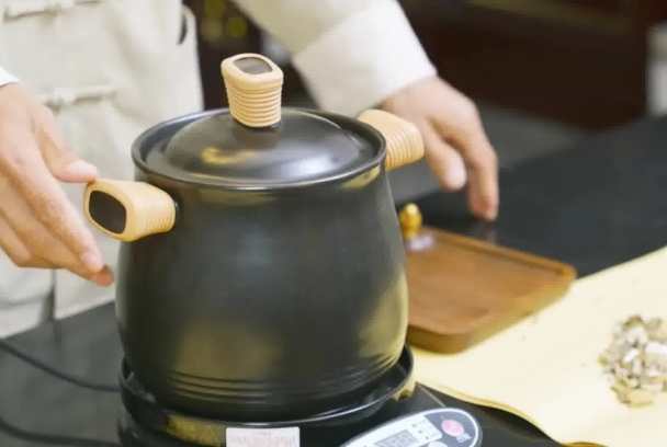 煮中藥的鍋子