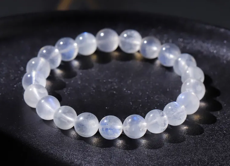 白月光水晶能量