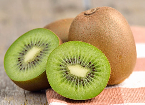 奇異果壞處全解析：你不知道的健康風險與食用禁忌