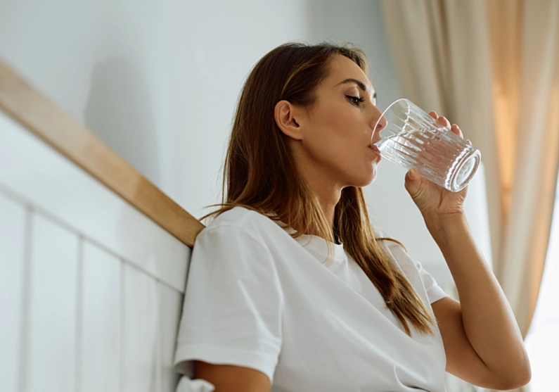 一天要喝多少水皮膚才會好