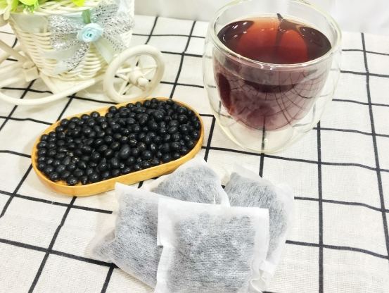 黑豆茶包完整指南：健康好處、選購技巧與常見問題一次看懂