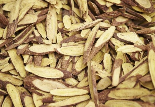 甘草禁忌族群全解析：哪些人不能吃甘草？中醫詳列9大禁忌