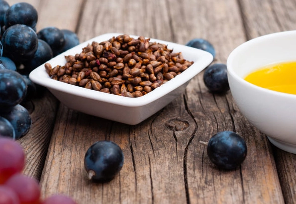 葡萄籽不能跟什麼一起吃？完整禁忌清單與安全食用指南