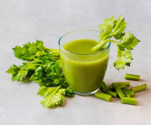 什麼人不能喝西芹汁？7大禁忌人群完整解析與健康風險提醒