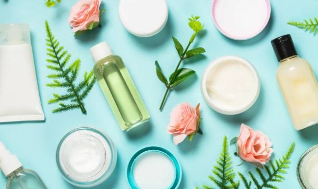 光果甘草保養品完整指南：美白抗老功效與選購技巧大公開