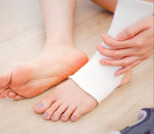 腳扭傷一直沒好