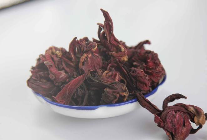 洛神花茶可以加什麼？10種創意搭配推薦與健康益處全攻略