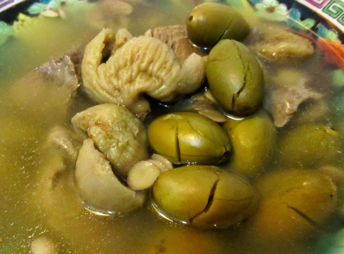 橄欖湯功效全解析：從養生到療癒的完整指南